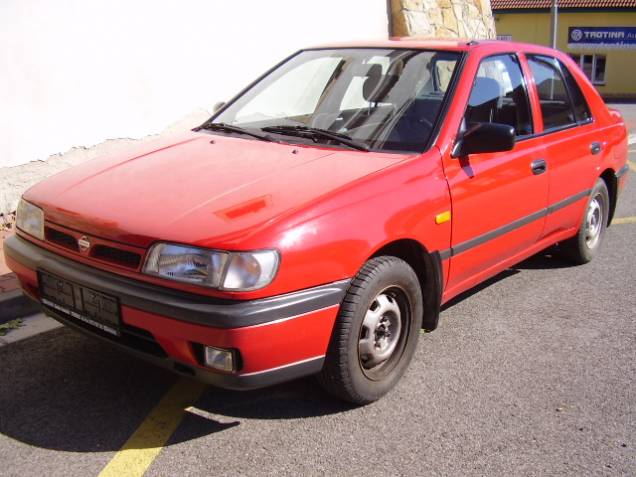 Nissan Sunny 1993