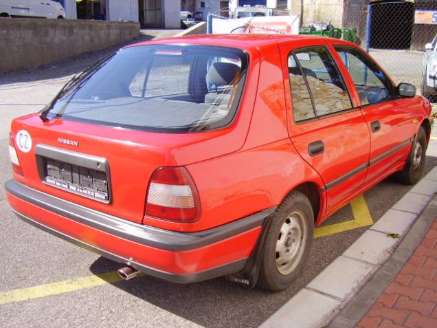 Nissan Sunny 1993