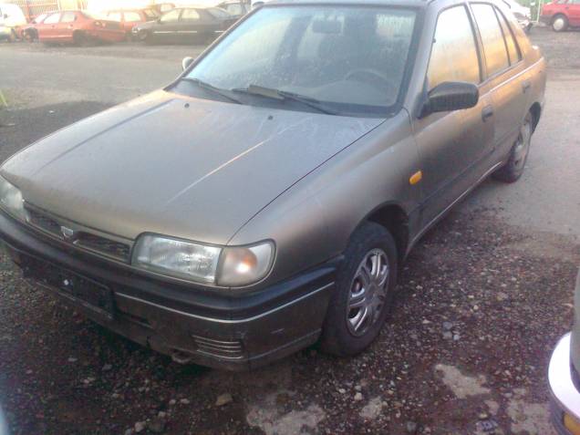 Nissan Sunny 1992