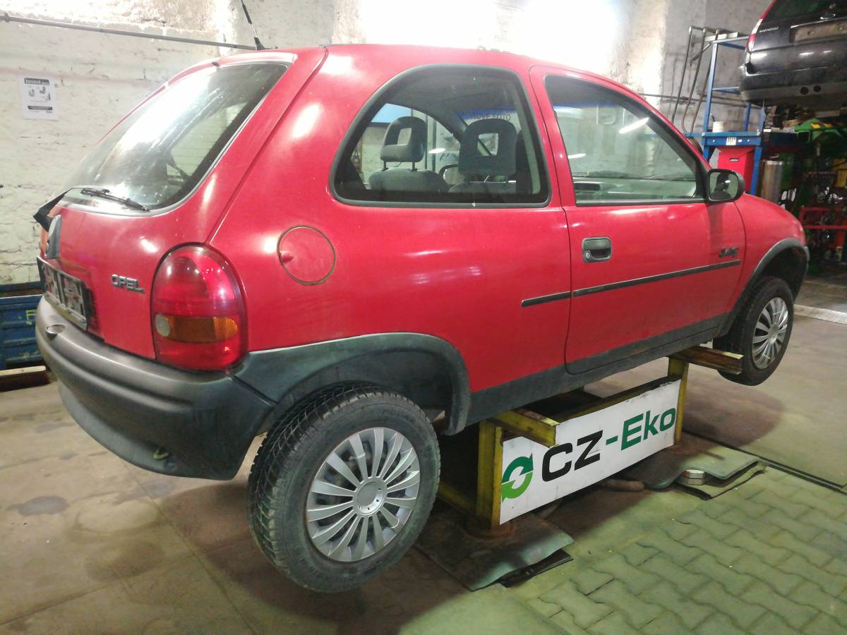 OPEL CORSA 1995