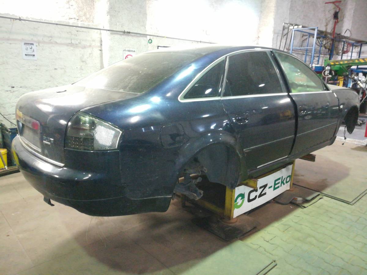 AUDI A6 1999