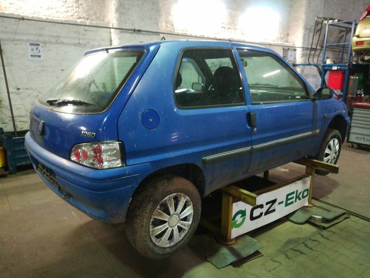 PEUGEOT 106 1998