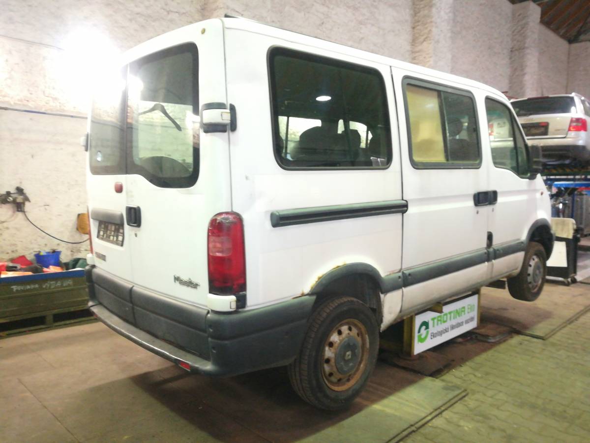 RENAULT MASTER 2001