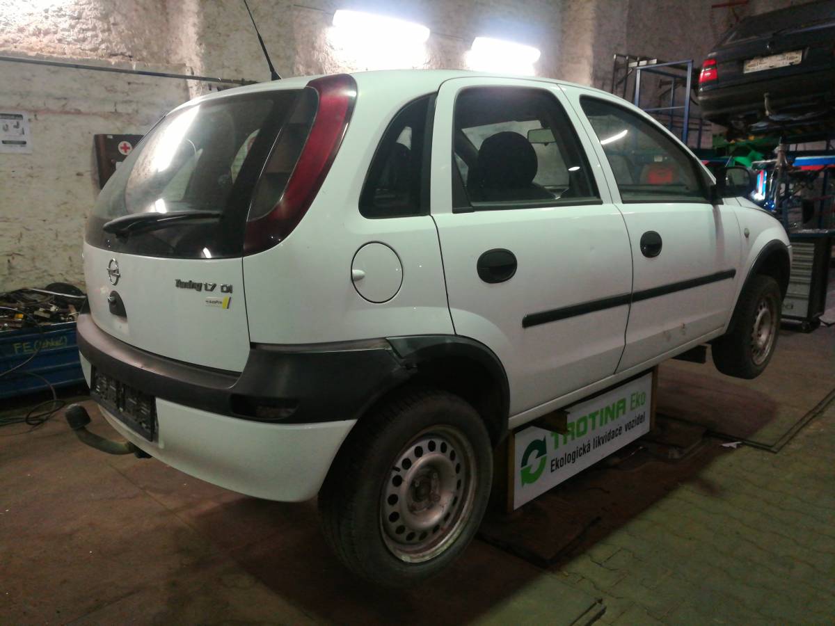 OPEL CORSA 2003