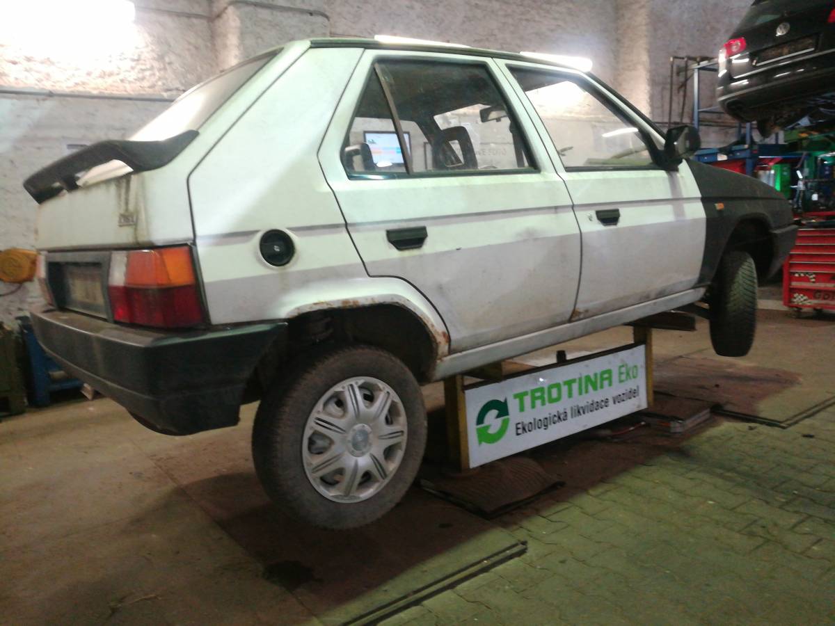 ŠKODA FAVORIT 1989