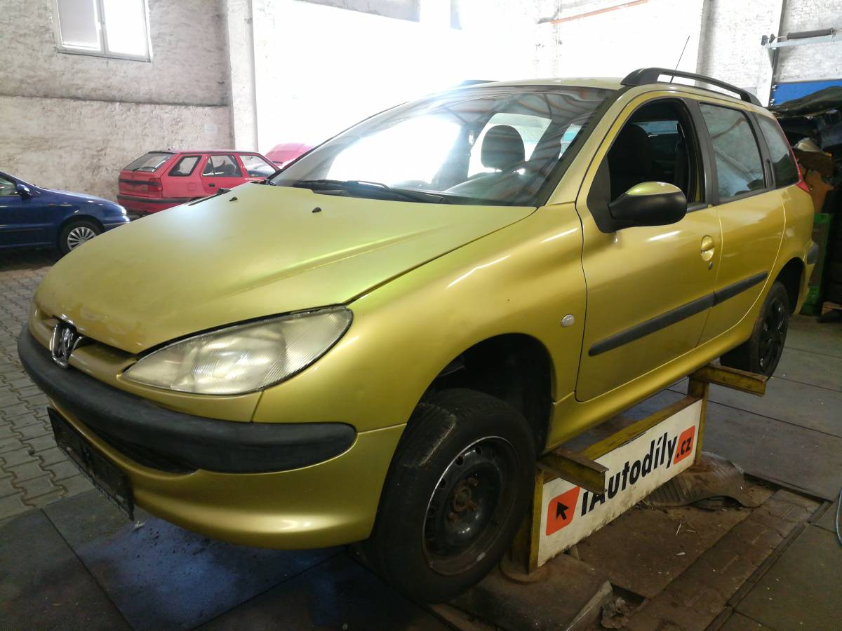 PEUGEOT 206 2003