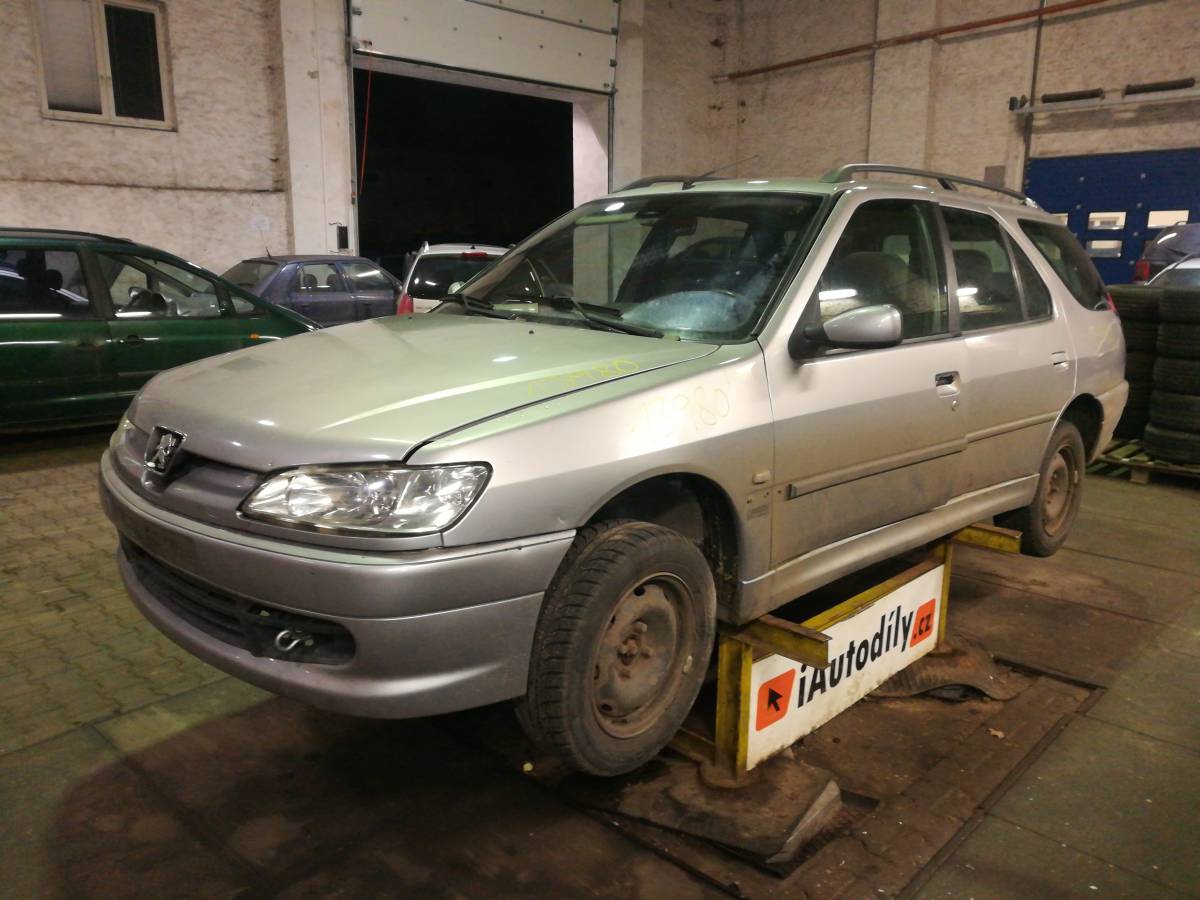 PEUGEOT 306 2001