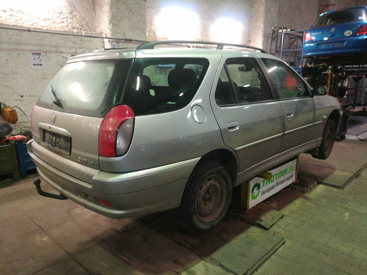 PEUGEOT 306 2001