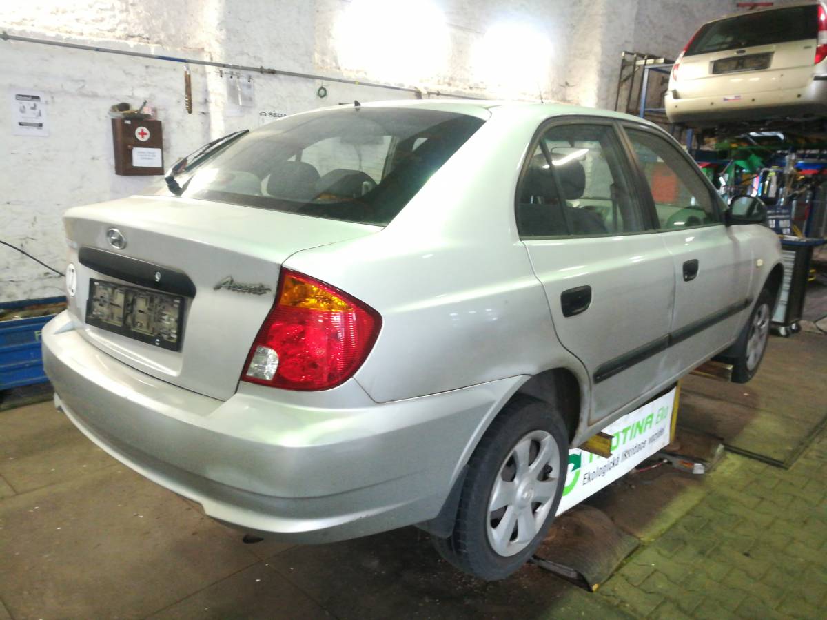 Hyundai Accent 2004