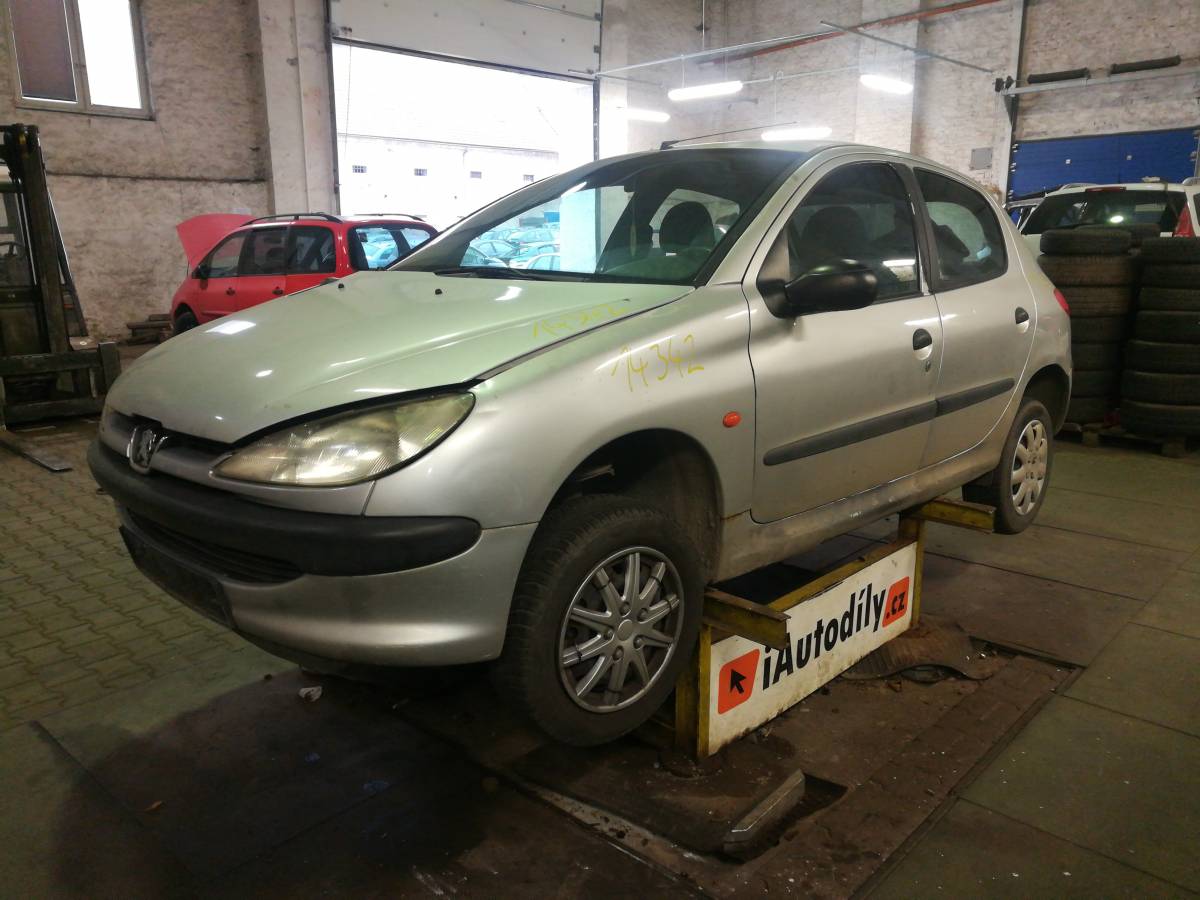 PEUGEOT 206 2000