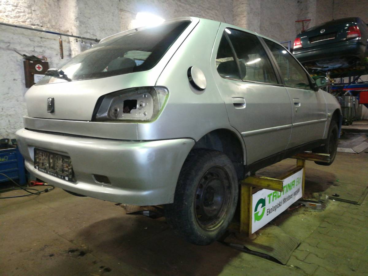 PEUGEOT 306 2001