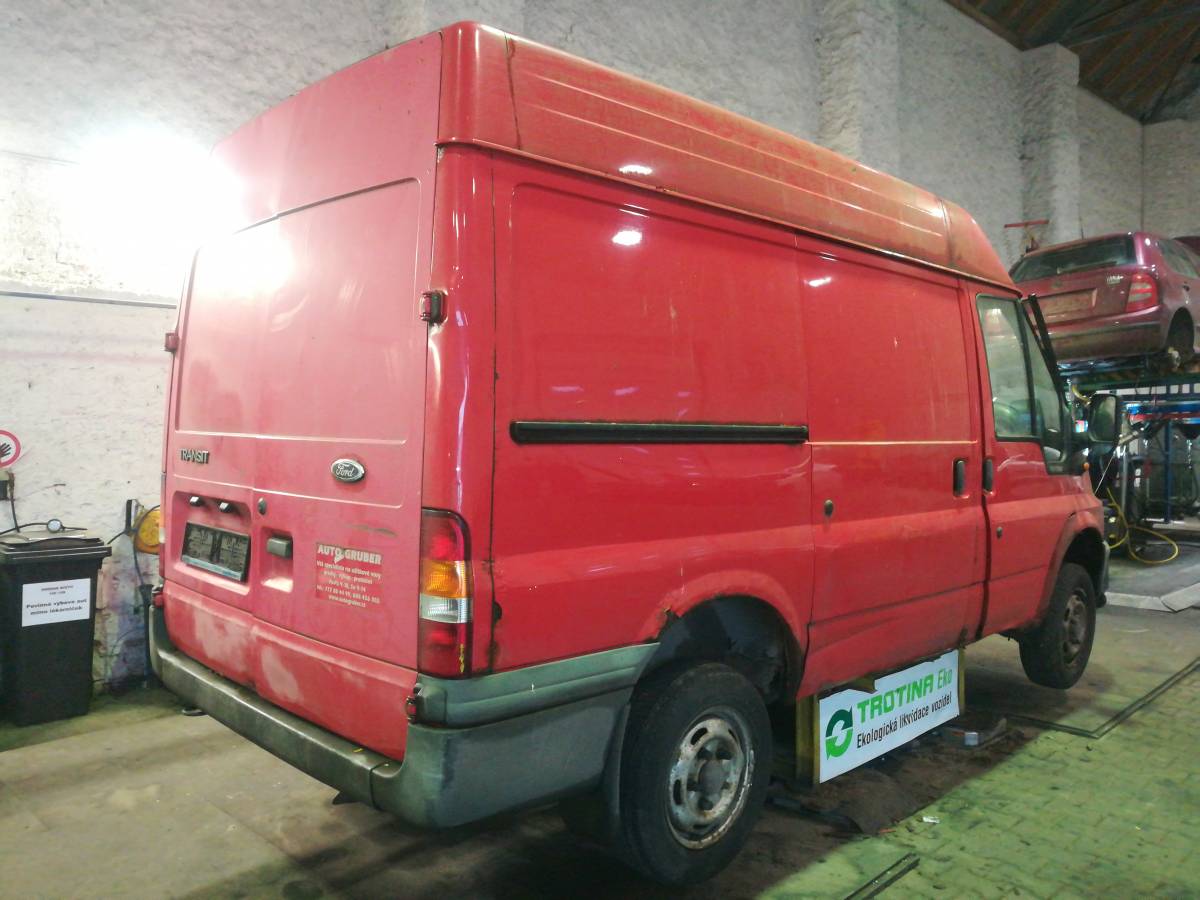 FORD TRANSIT 2004