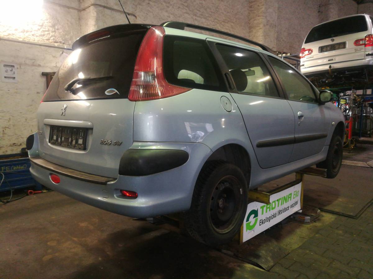 PEUGEOT 206 2005