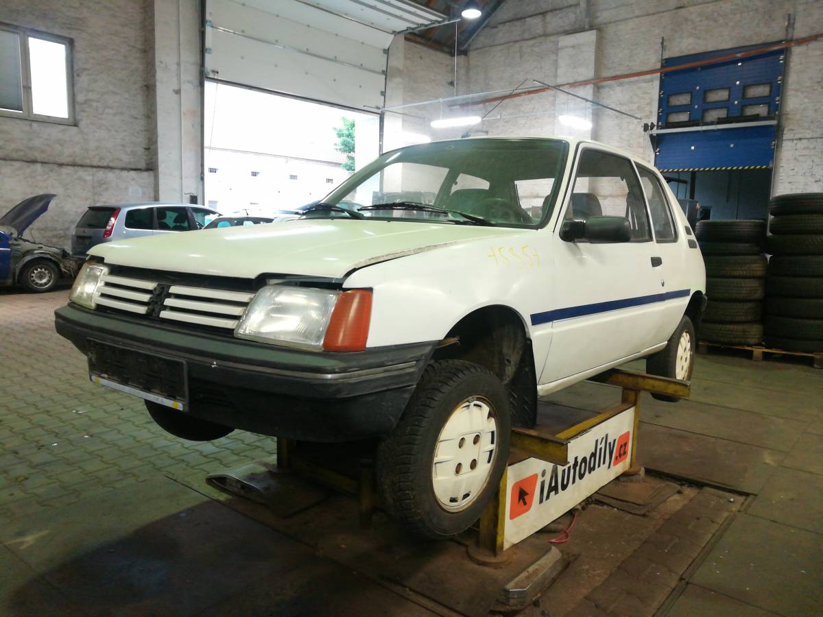 PEUGEOT 205 1990