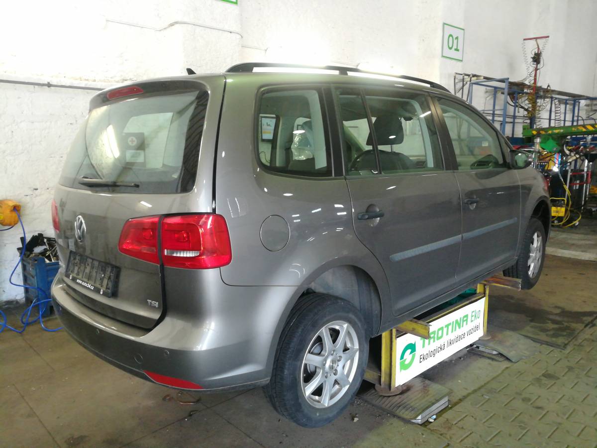 Volkswagen Touran 2011