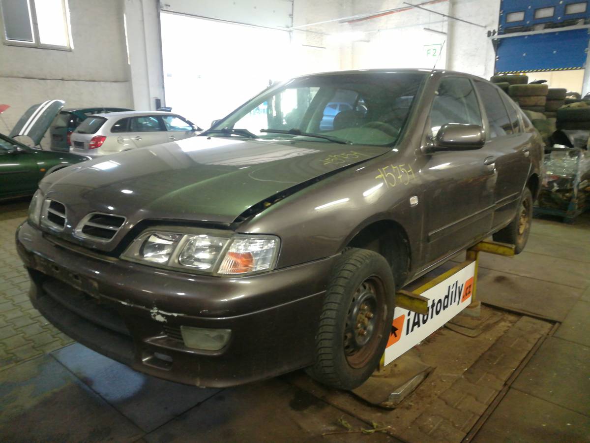 NISSAN PRIMERA 1997