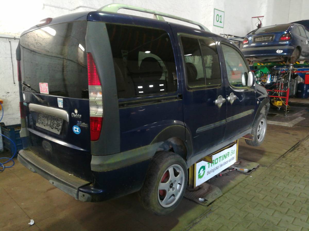 FIAT DOBLO 2003