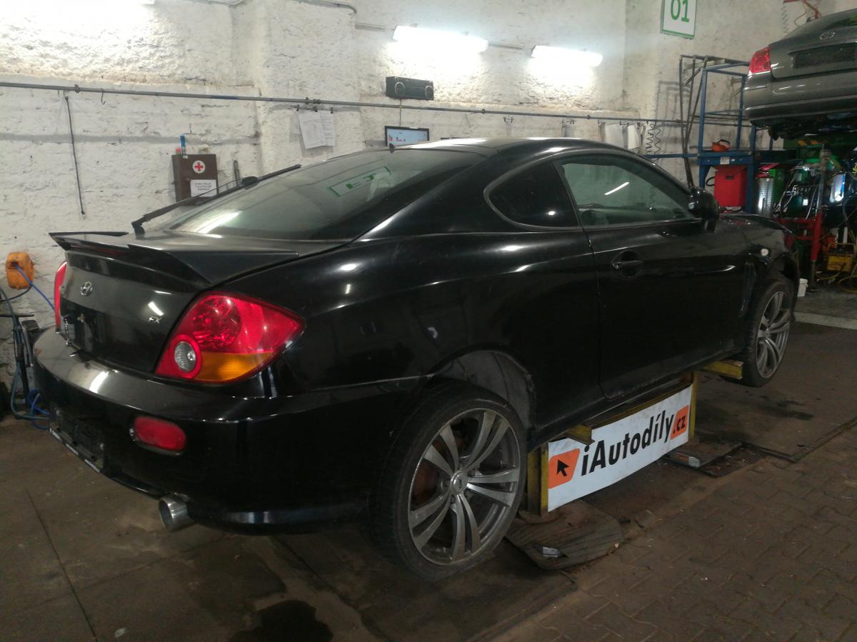 HYUNDAI COUPE 2002