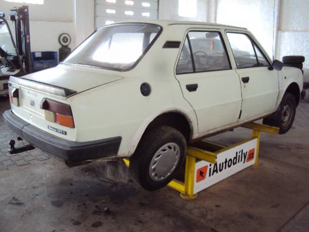 Škoda 105 1986