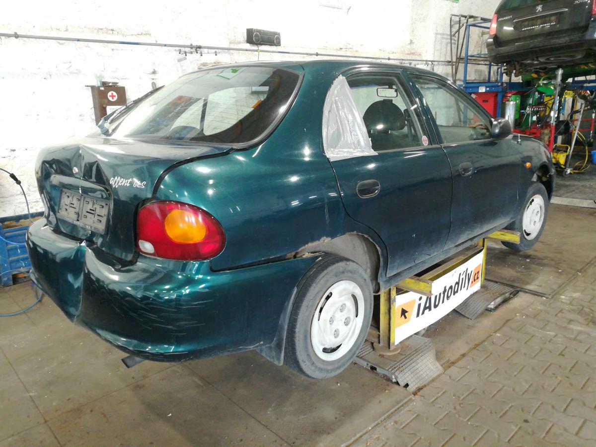 HYUNDAI ACCENT 1996