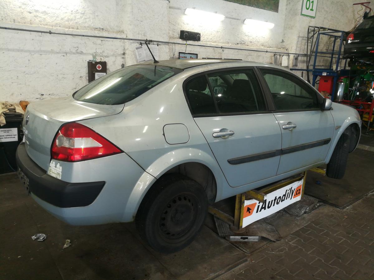 RENAULT MEGANE  2004