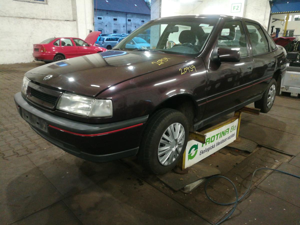 OPEL VECTRA 1990