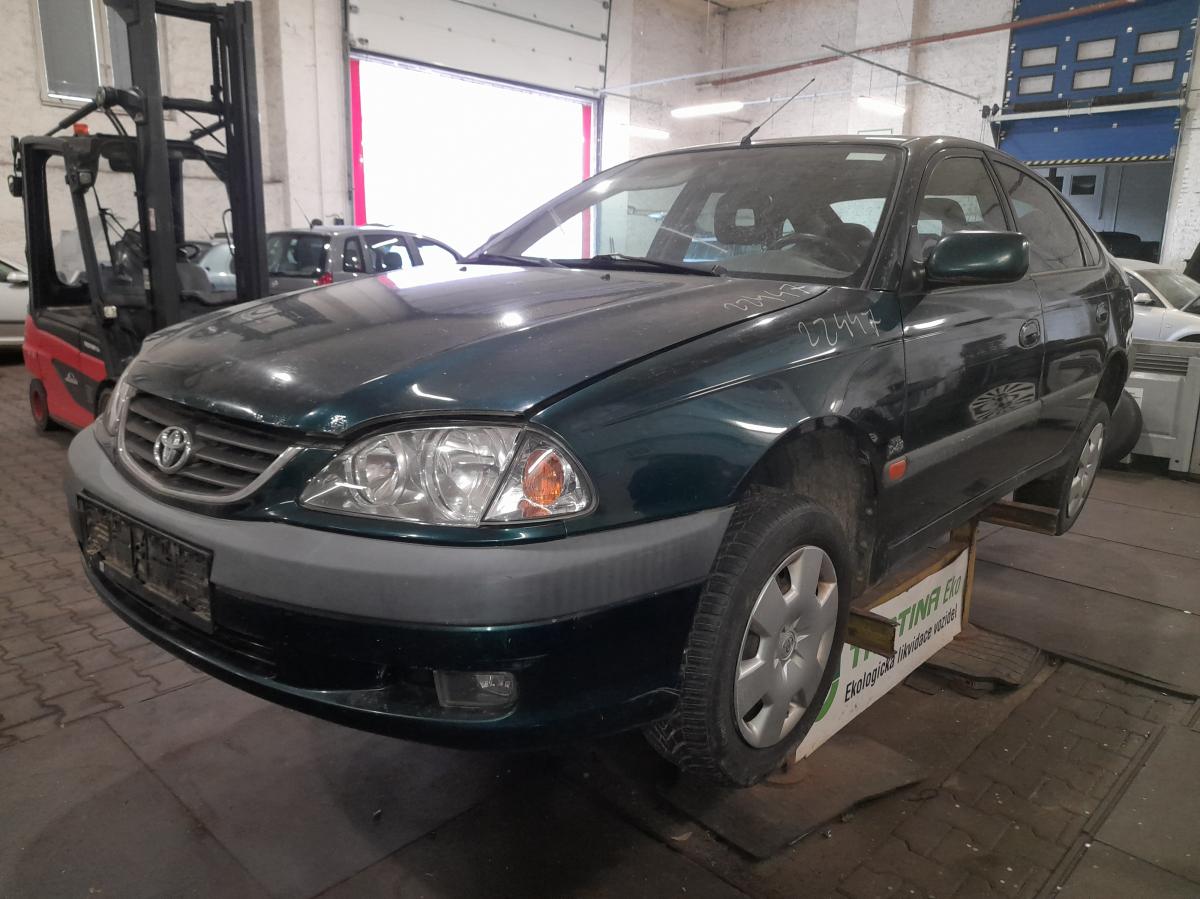 TOYOTA AVENSIS 2001