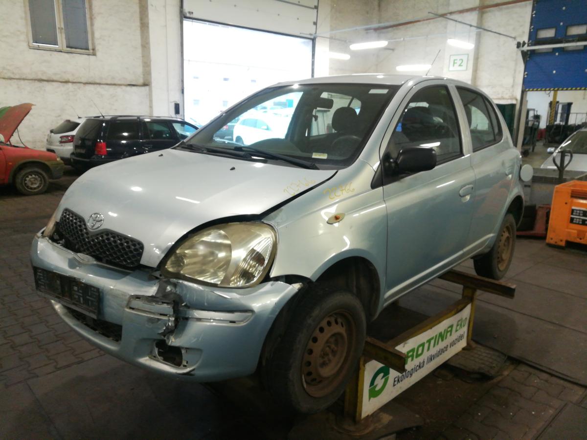 TOYOTA YARIS 2004