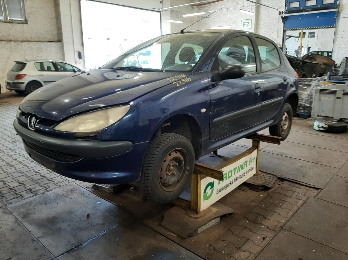 PEUGEOT 206 2001