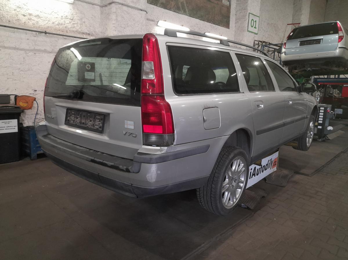 VOLVO V70 2000