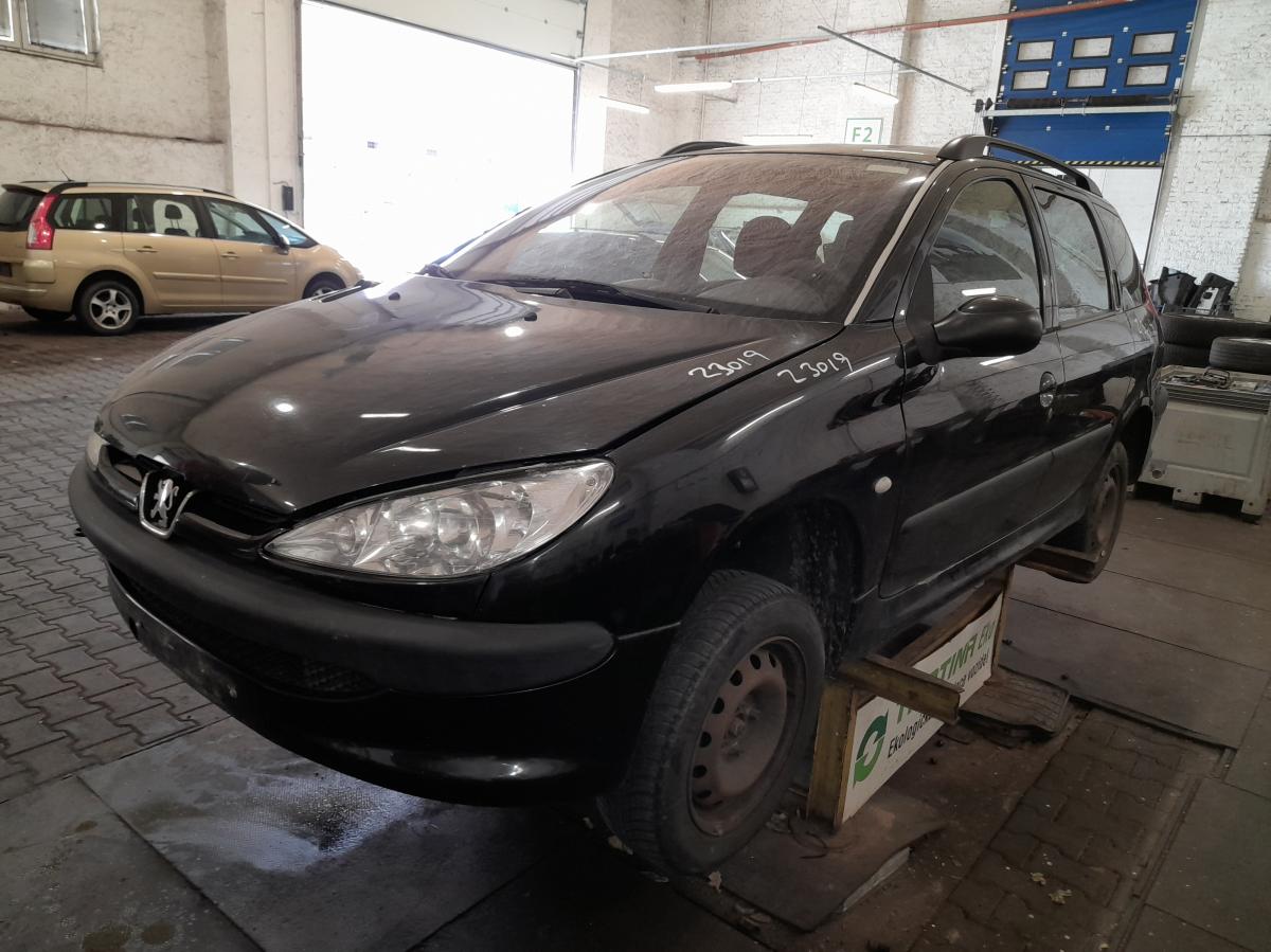 PEUGEOT 206 2004