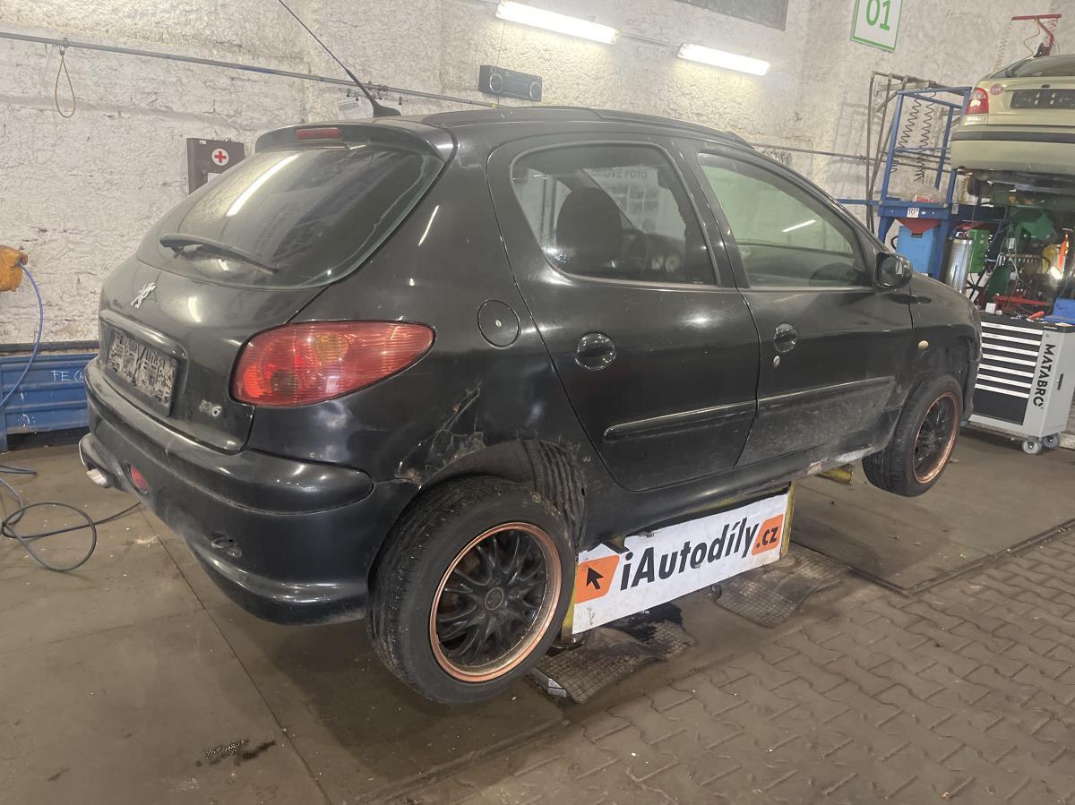 PEUGEOT 206 2004