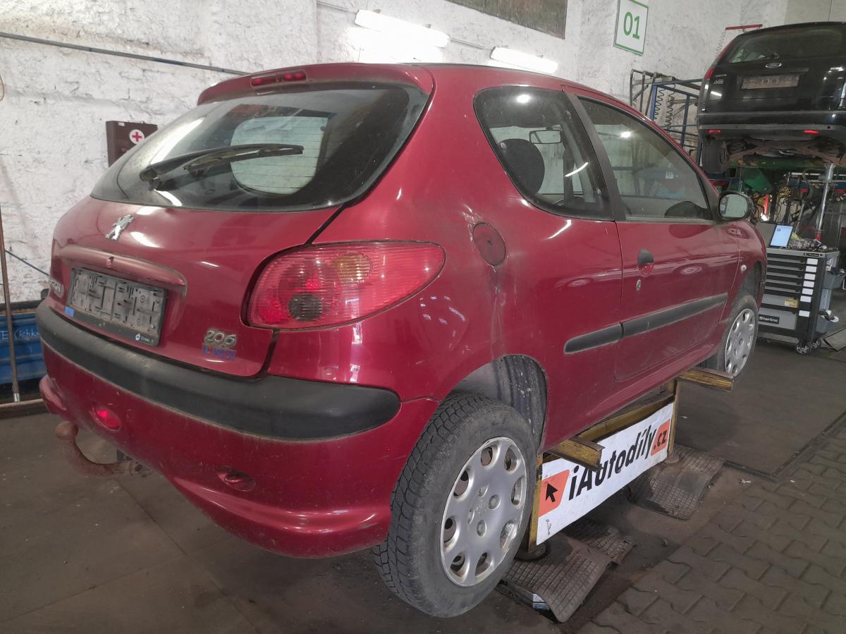 PEUGEOT 206 2005