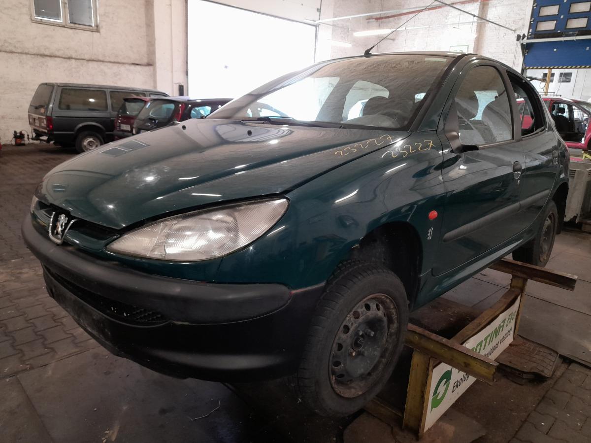 PEUGEOT 206 1999