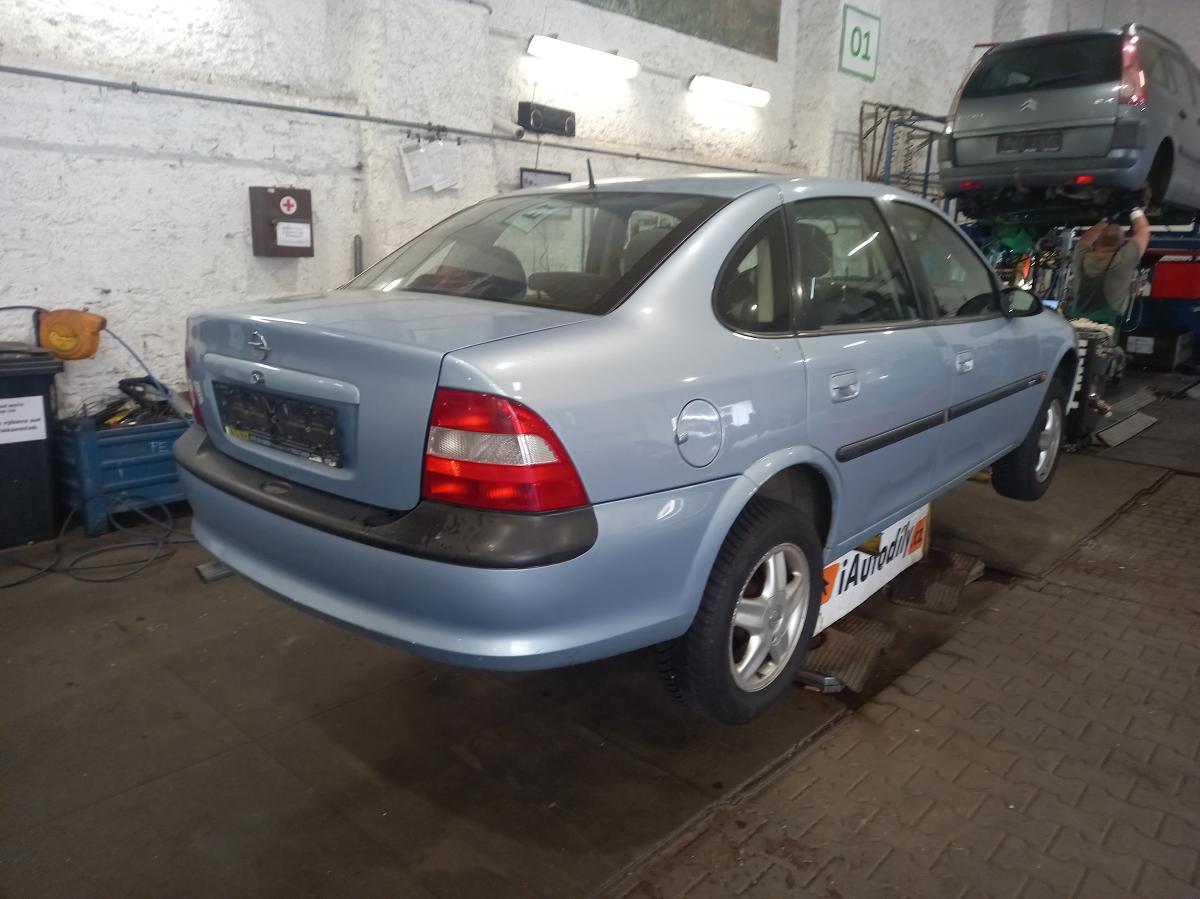 OPEL VECTRA 1997