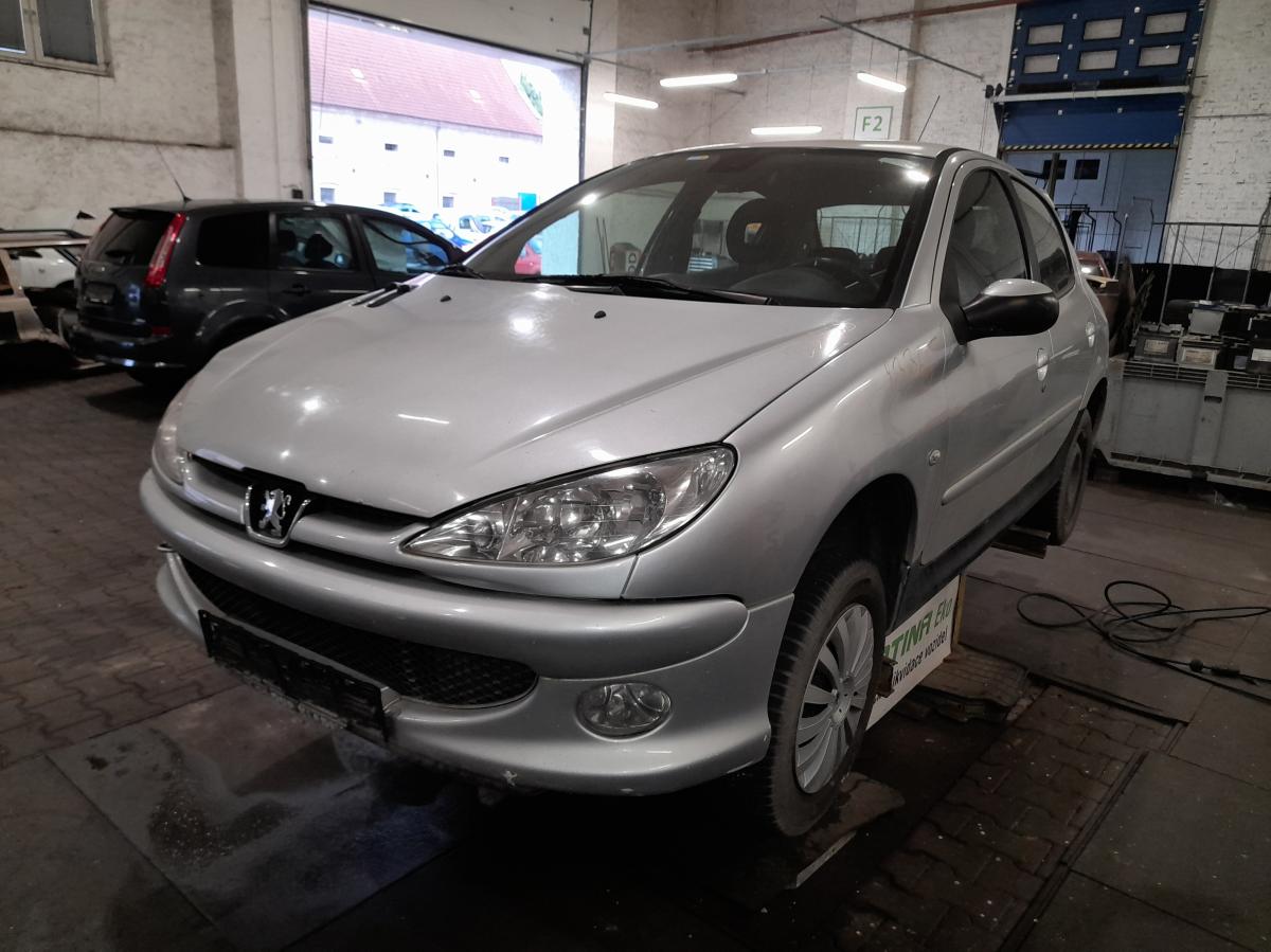 PEUGEOT 206 2005