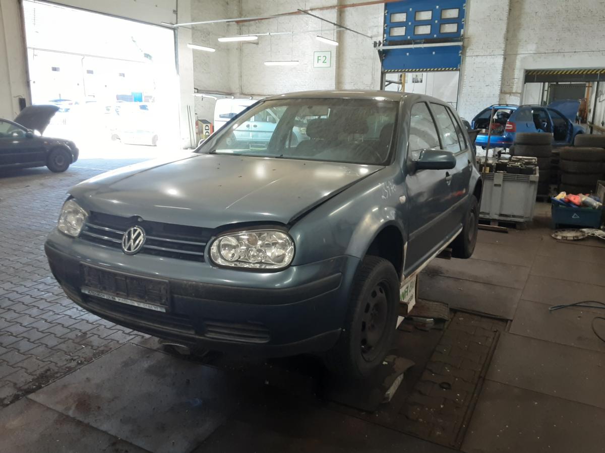 VOLKSWAGEN GOLF 2003