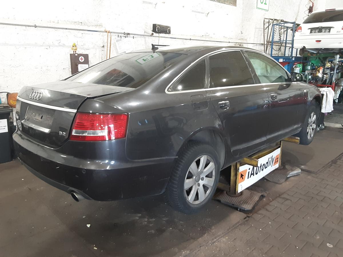 AUDI A6 2004