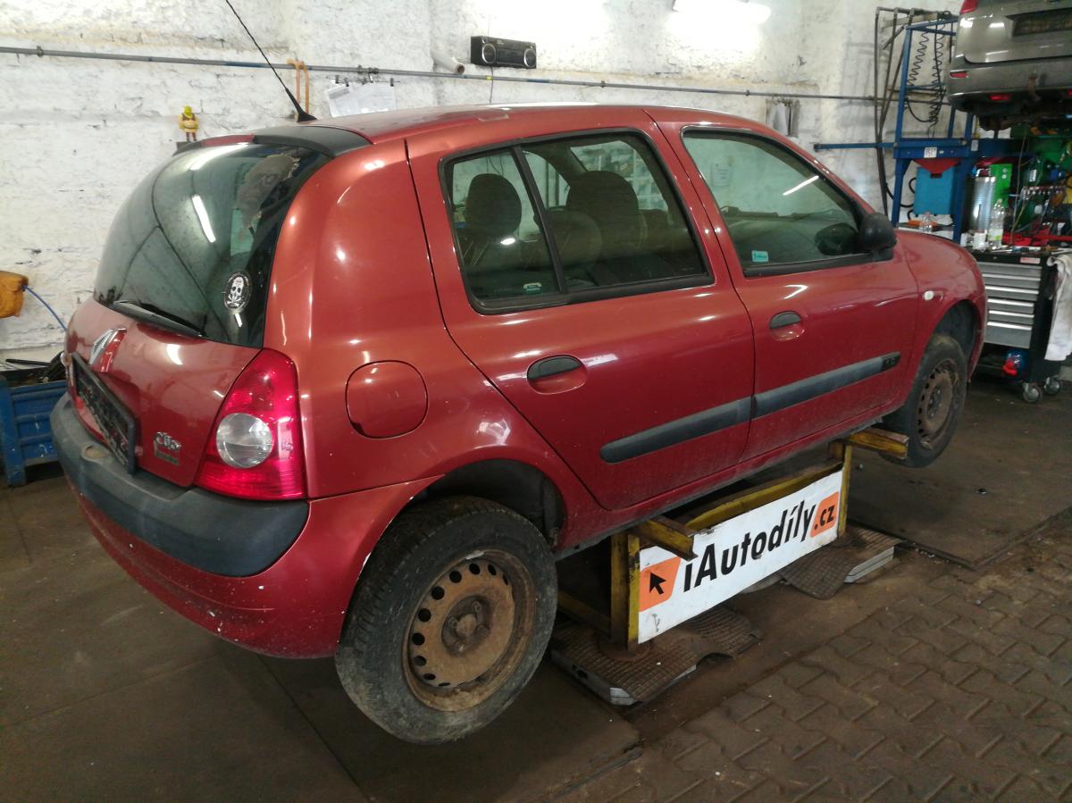 RENAULT CLIO 2004