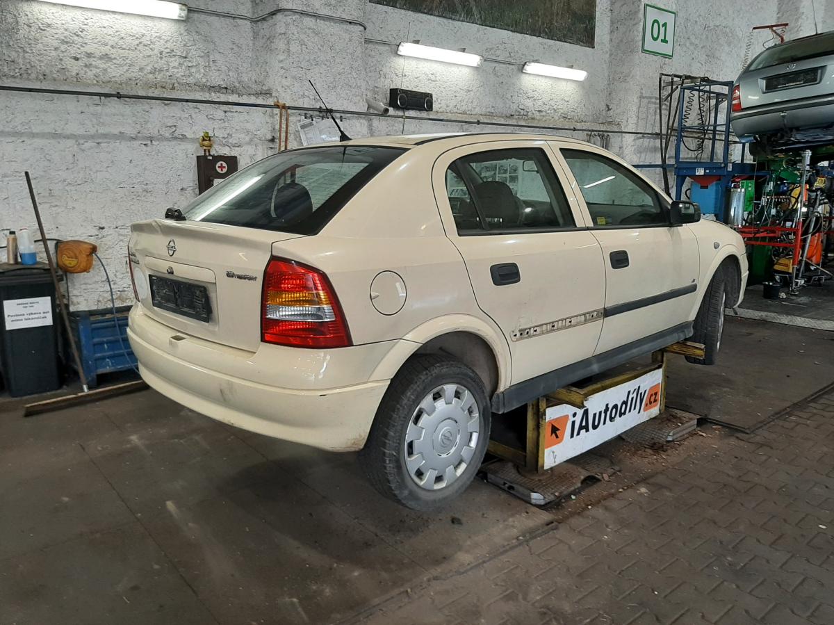 OPEL ASTRA  2005