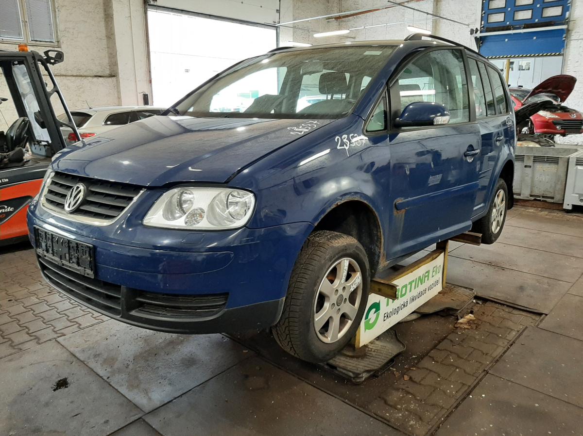 VOLKSWAGEN TOURAN 2005