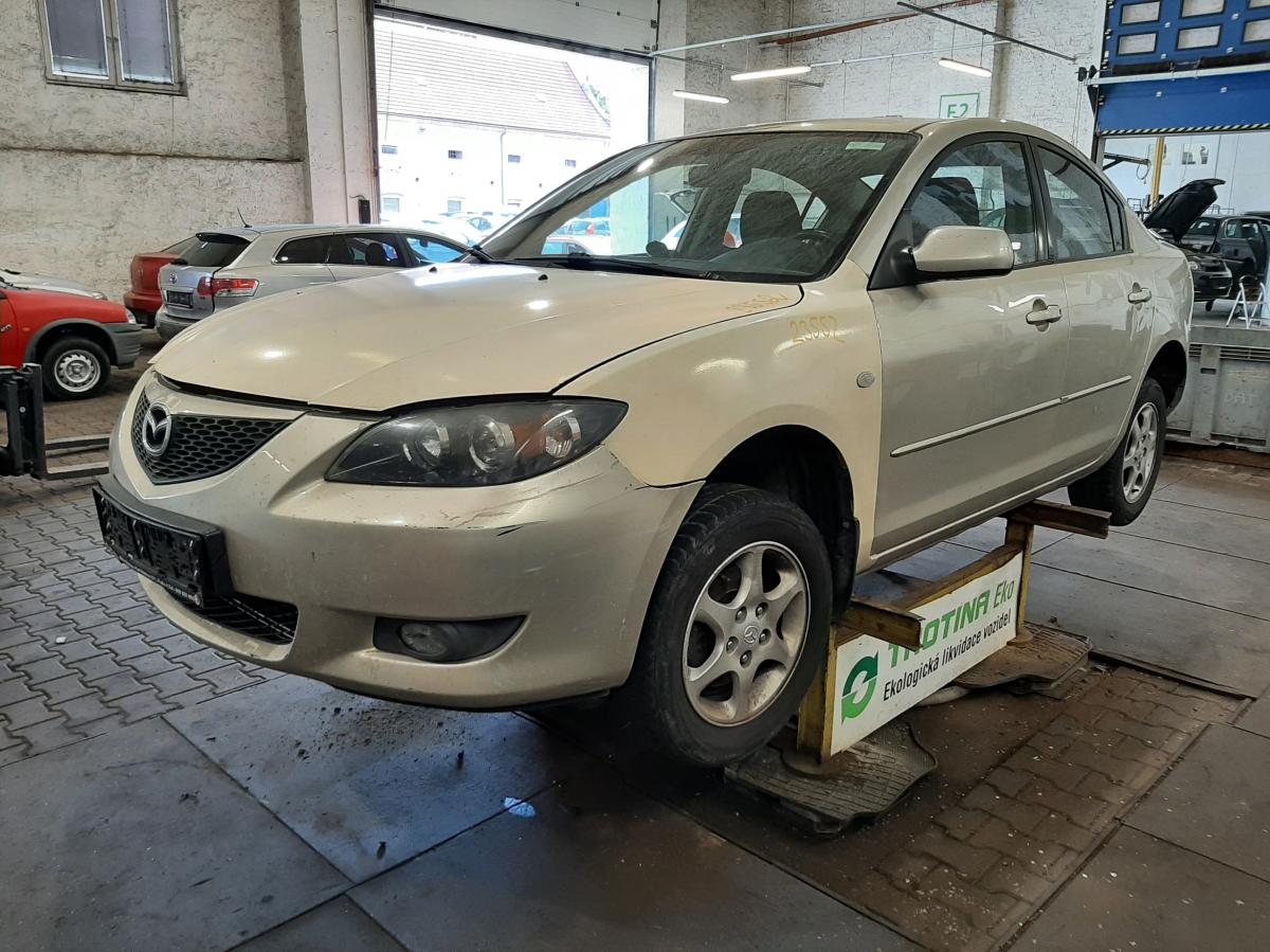 MAZDA 3 2004