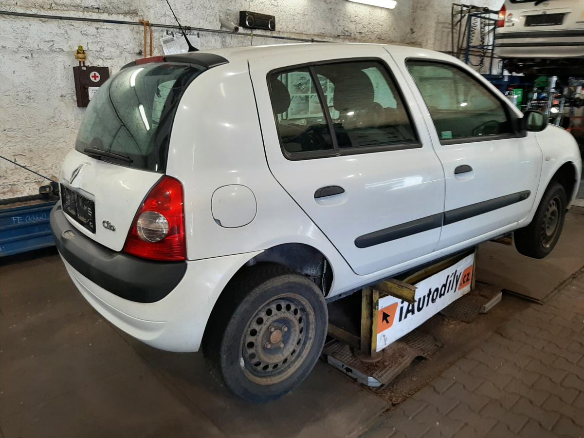 RENAULT CLIO 2005