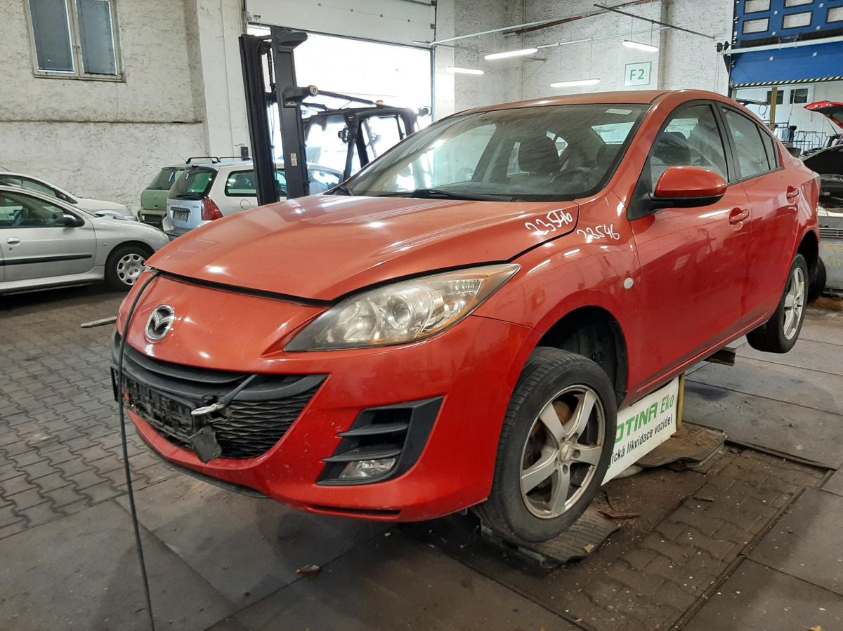 MAZDA 3 2011