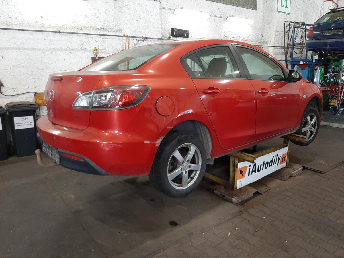 MAZDA 3 2011