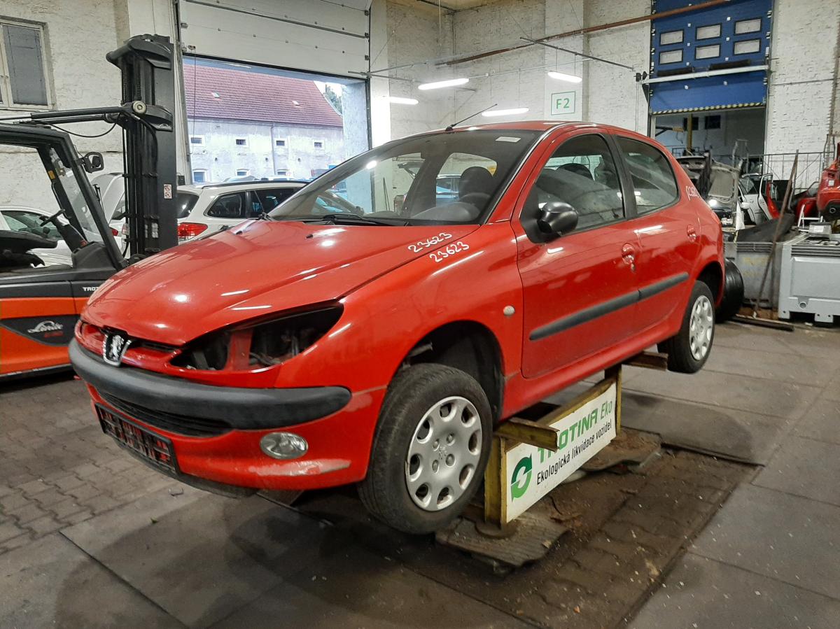 PEUGEOT 206 2003