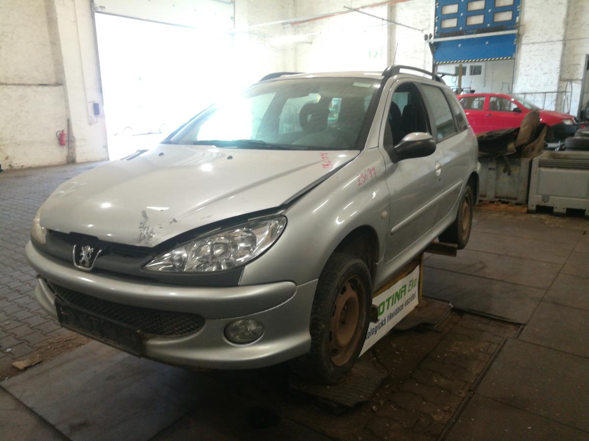 PEUGEOT 206 2004