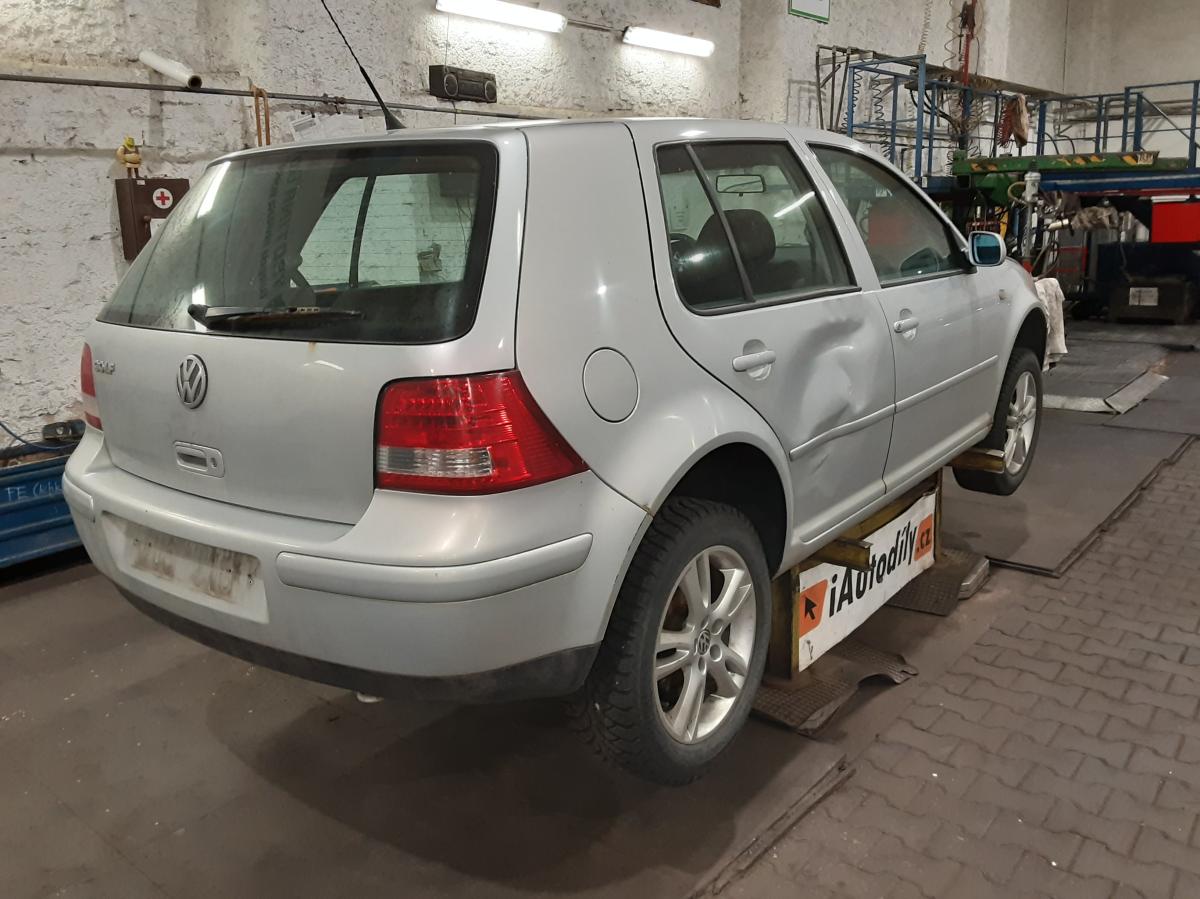 VOLKSWAGEN GOLF 1998