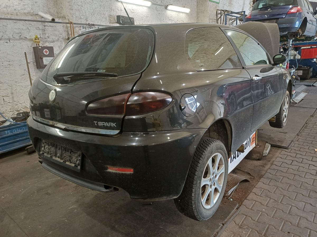 ALFA ROMEO 147 2005