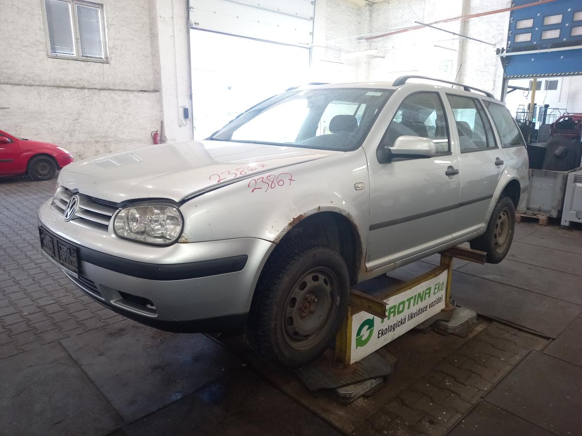 VOLKSWAGEN GOLf 2004